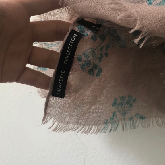 Scarf - Picture 3 of 4